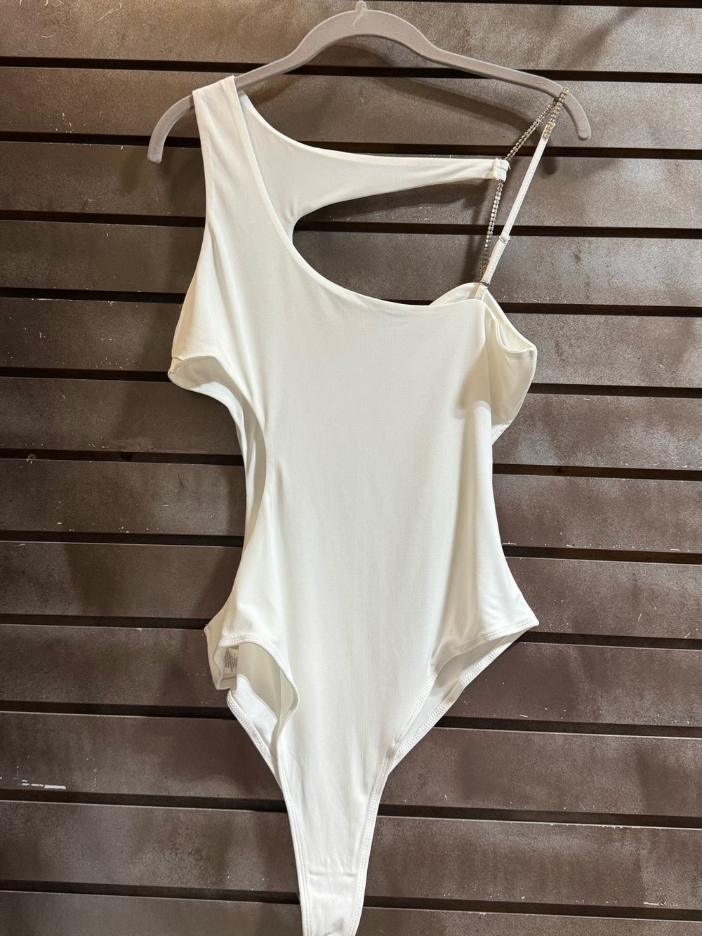 Timing White Asymmetric One-Shoulder Bodysuit with Crystal Strap